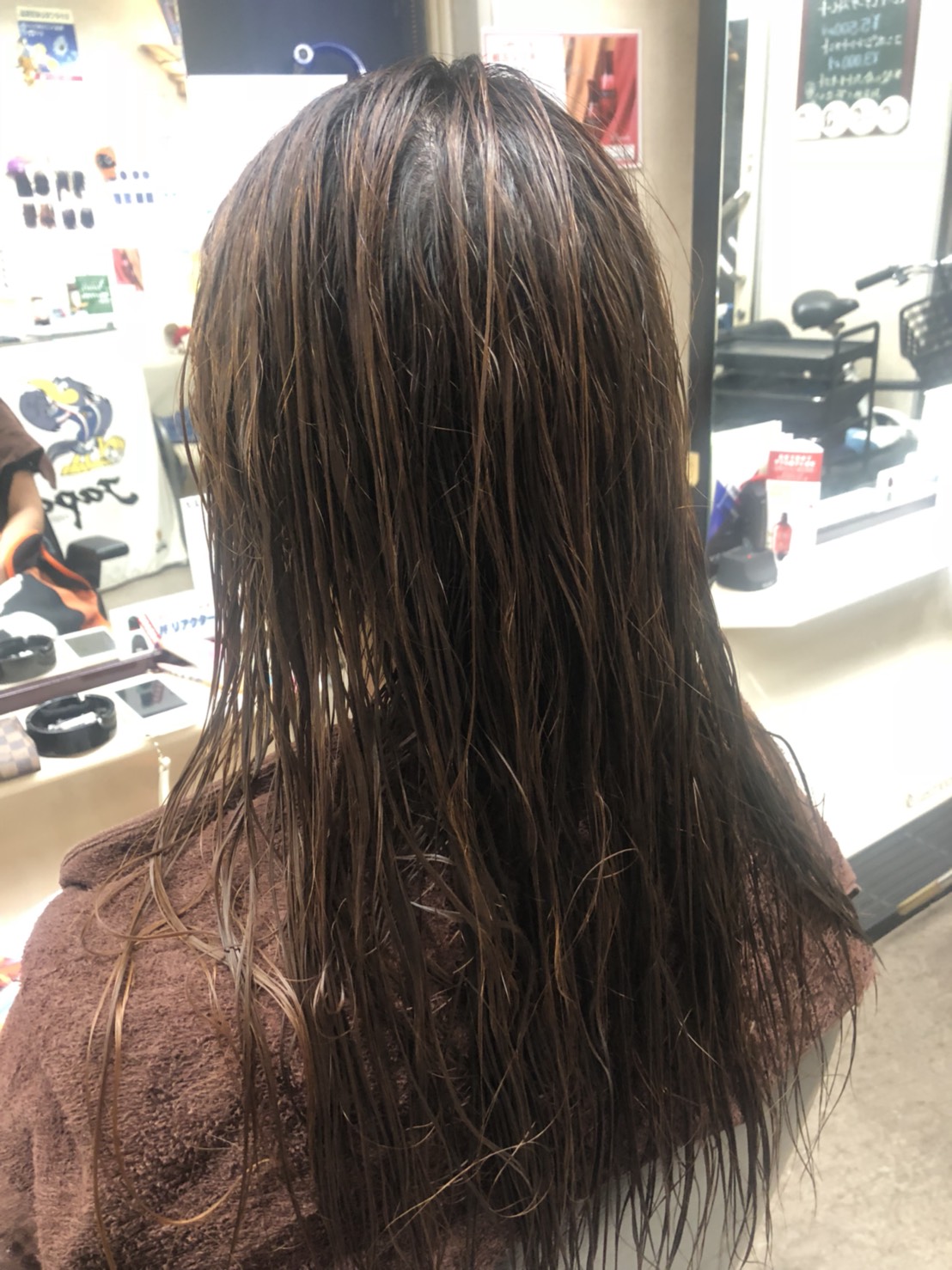 マレーア・レナータ縮毛矯正：ビフォー