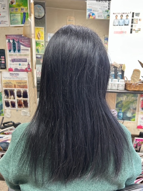 マレーア・レナータ縮毛矯正：ビフォー